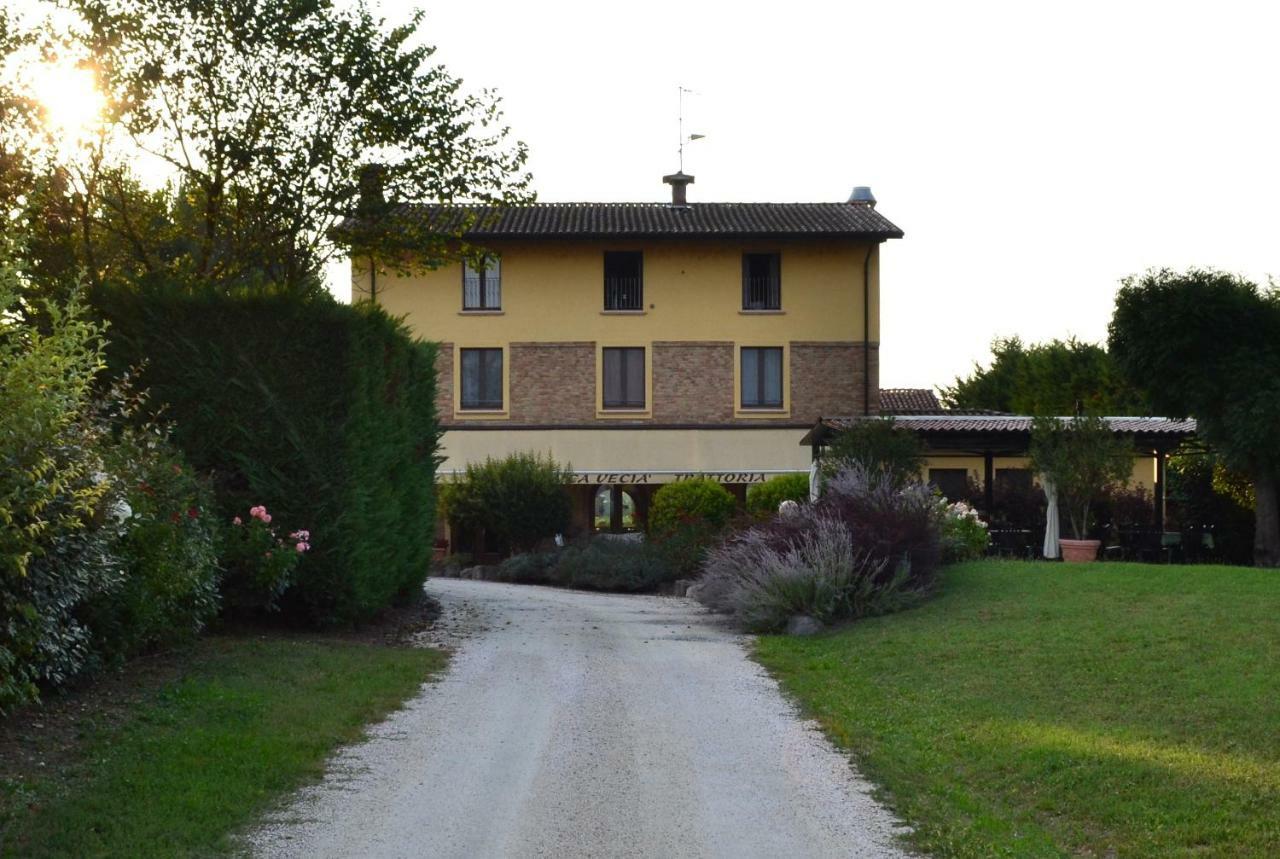 B&B La Ca Vecia Soragna Exterior foto